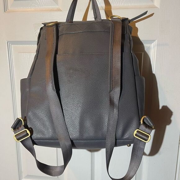 Freshly Picked Diaper Bag convertible backpack Synthetic Gray brass hardwares. - Picture 5 of 15